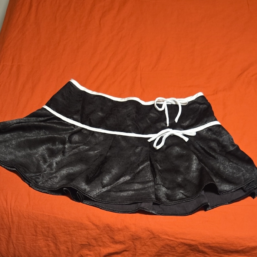 Forever 21 Black Skirt with White Trim